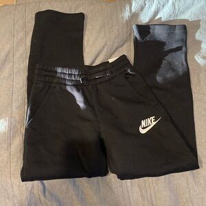 NEW!!! Nike unisex sports pants size M NWT